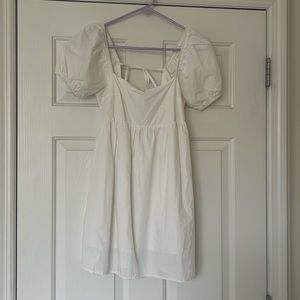 Le Lis white, puff sleeve mini dress!  Cutest back with ties